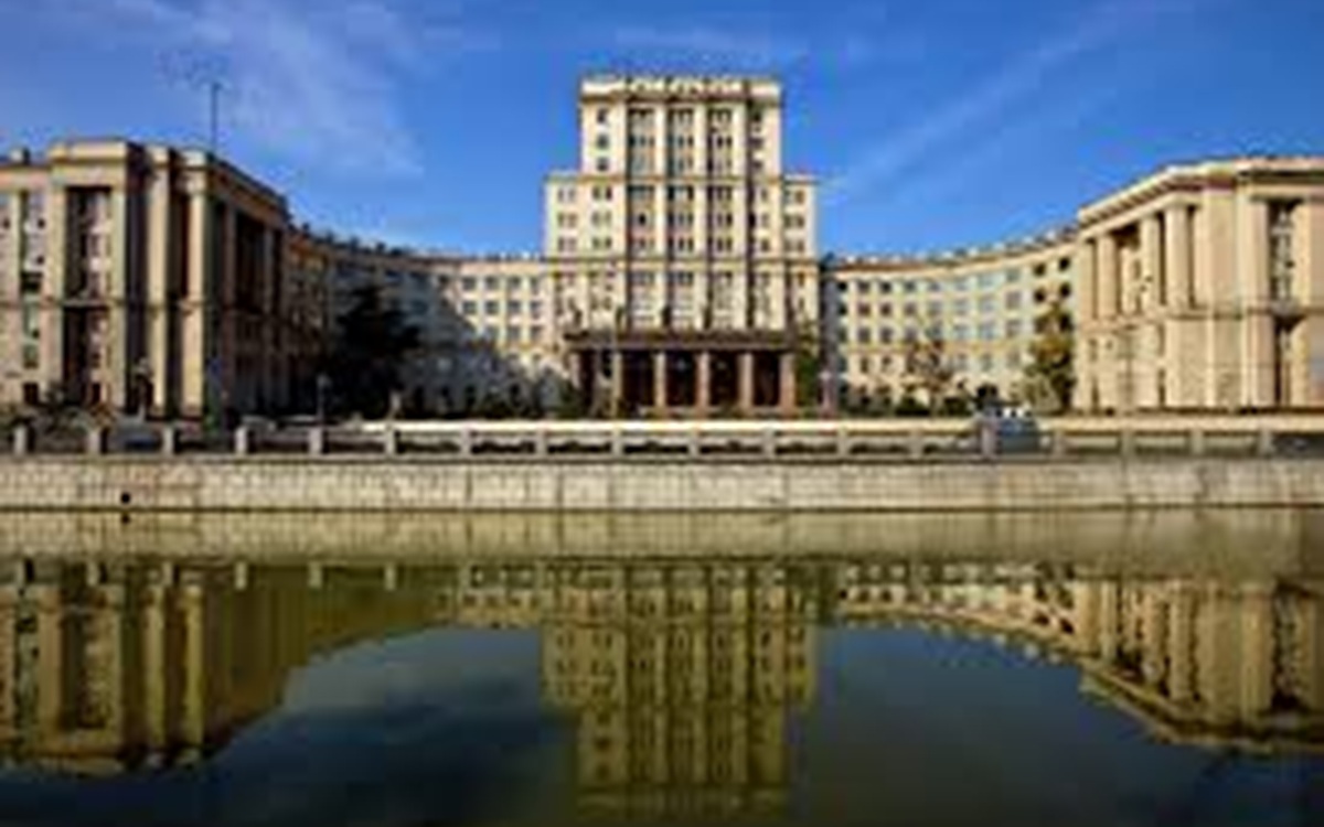 Обложка: МГТУ им. Н. Э. Баумана