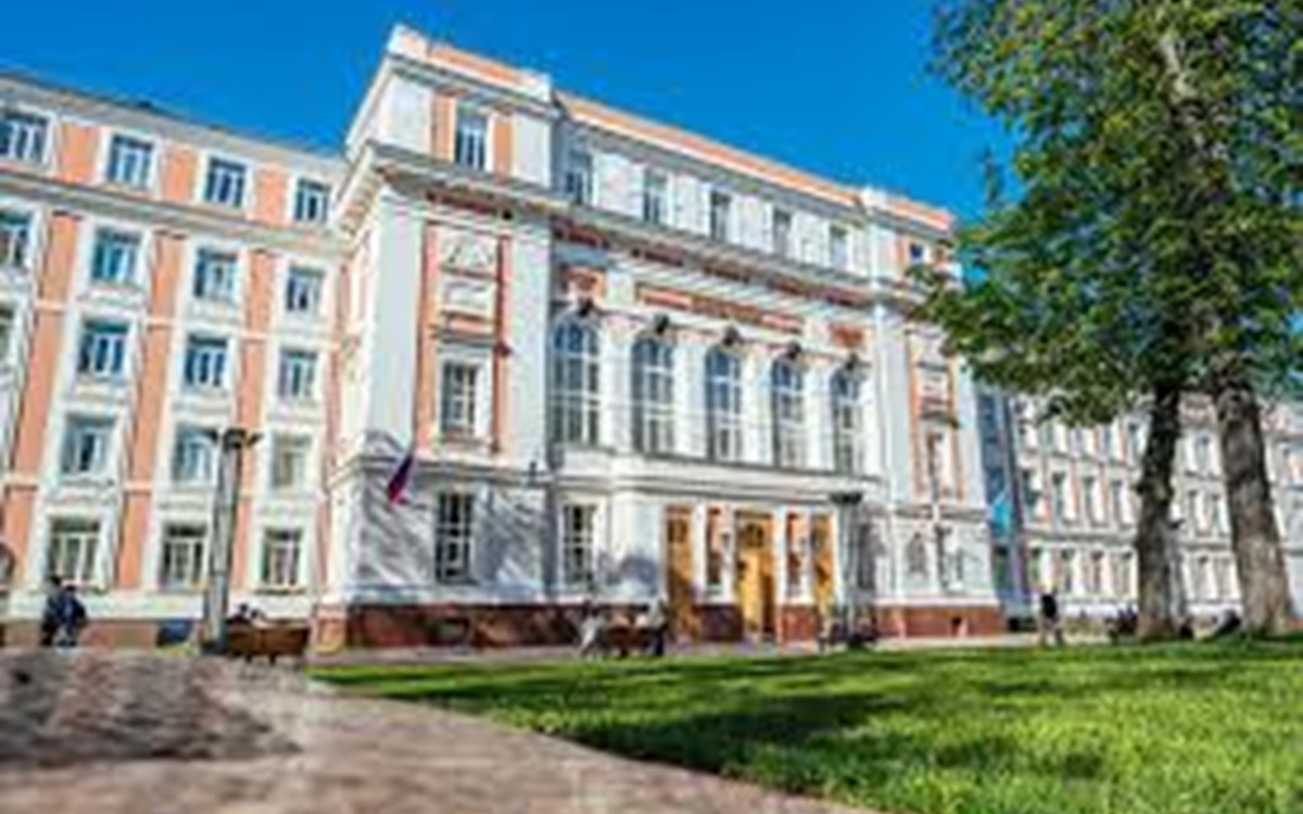 Обложка: РУТ (МИИТ)